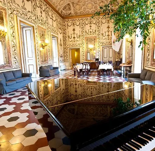 Decumani Hotel De Charme Napels