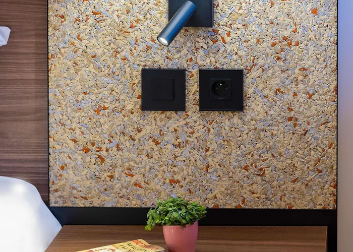 Greet Hotel Châtellerault