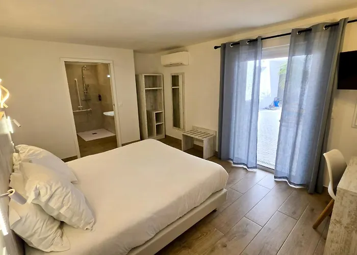 Hotel Les Palmiers En Camargue Les Les Saintes-Maries-de-la-Mer