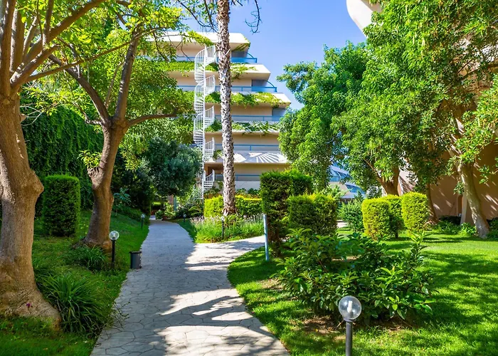 Hotel The Grand Blue Sky International Kusadası