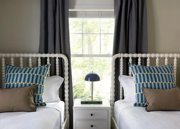 The Lodge On The Cove Kennebunkport