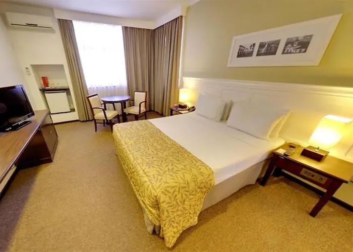 Marques Plaza Hotel Pouso Alegre