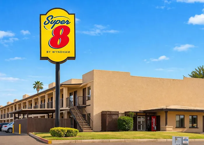 Hotel Super 8 By Wyndham Barstow