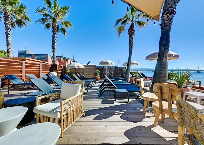 Hotel Le Bor à Hyères