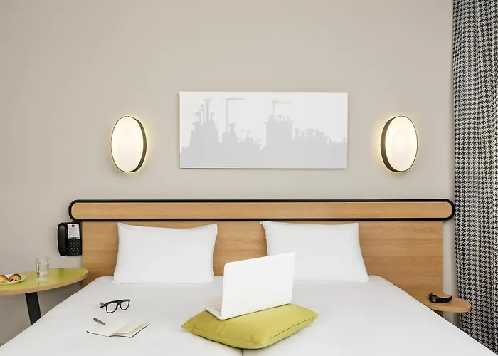 Aparthotel Adagio Access Paris Massy Gare