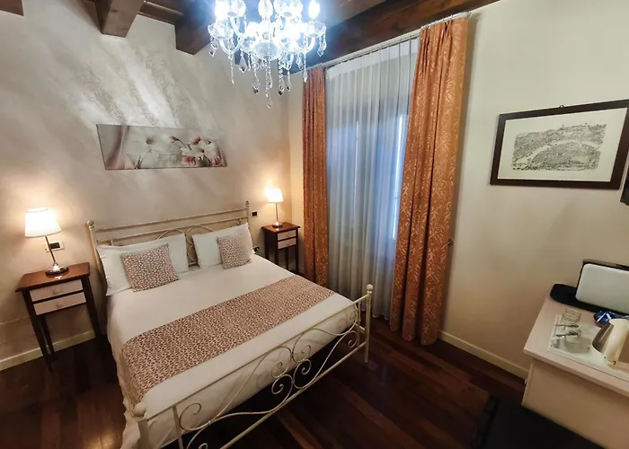 Relais Ponte Pietra Acomodação com café da manhã Verona
