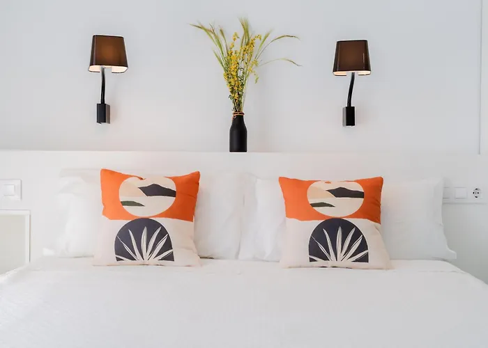 Hostal La Isla Carboneras