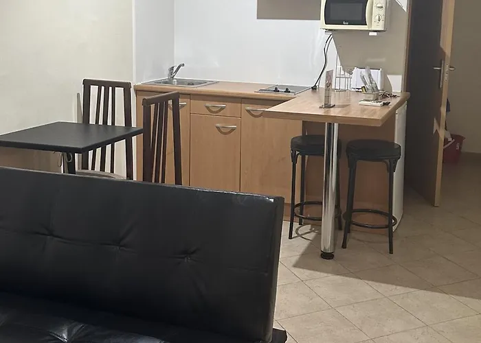 Aparthotel /Apartamentos Turísticos Raquel's Sant Pere Pescador
