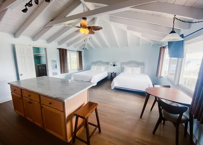 Ragged Edge Resort & Marina