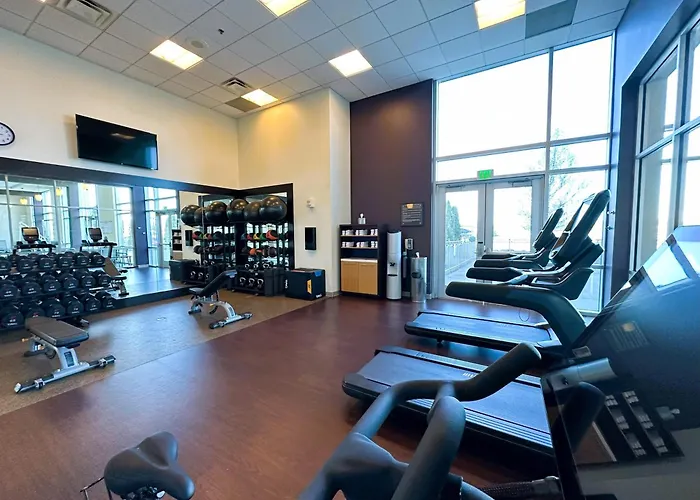 Doubletree By Hilton Bay City - Riverfront