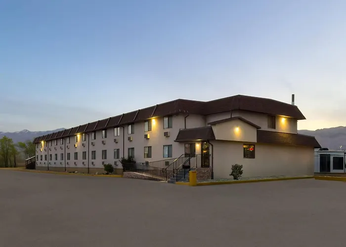 Super 8 By Wyndham Ogden, Utah