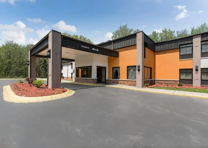 Quality Inn & Suites Portage Central