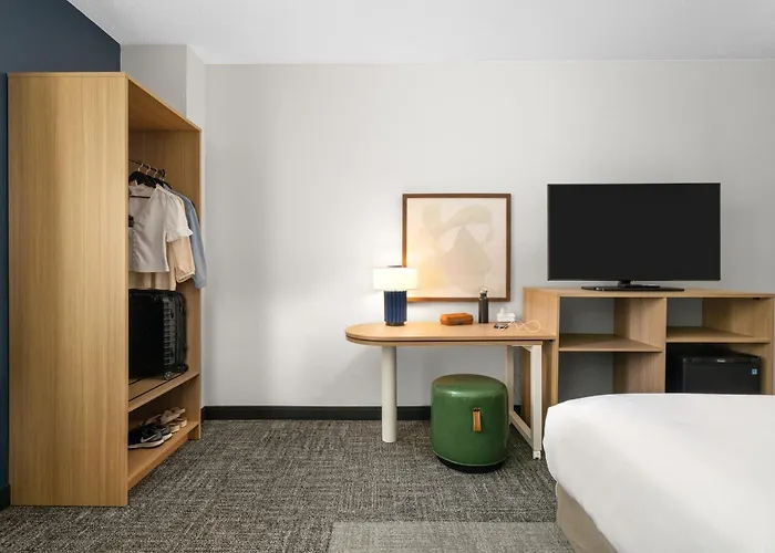 Spark By Hilton Grand Rapids Cascade
