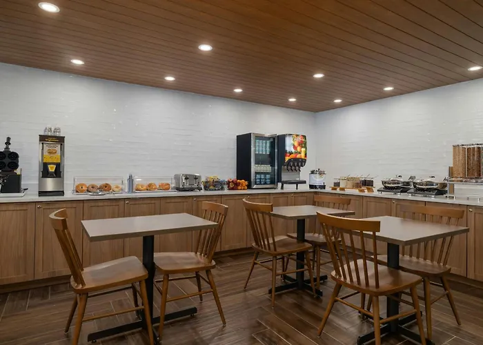Fairfield By Marriott Inn & Suites Clinton