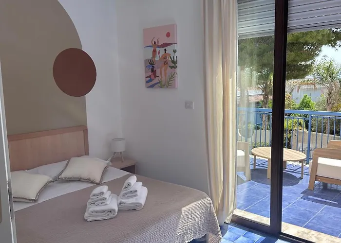 Nido Colorato Guest House Fontane Bianche