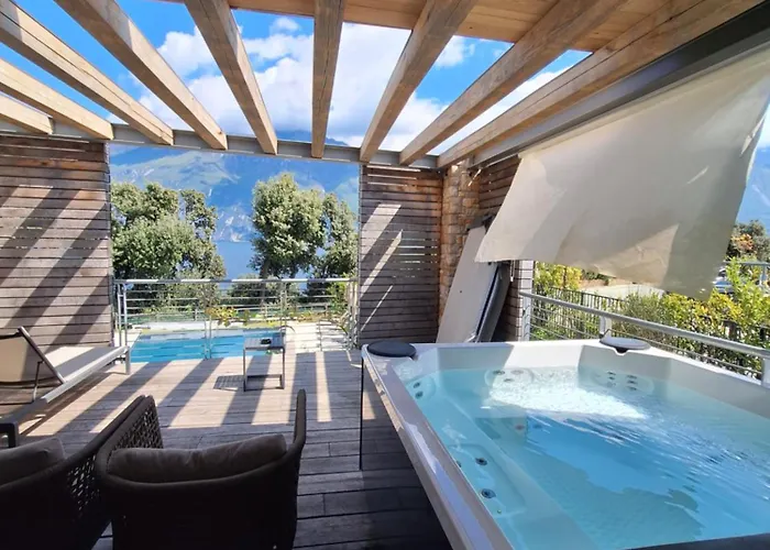 Hotels in Limone sul Garda