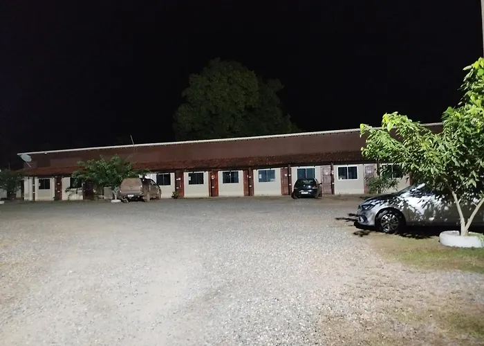 Hotéis de Poconé