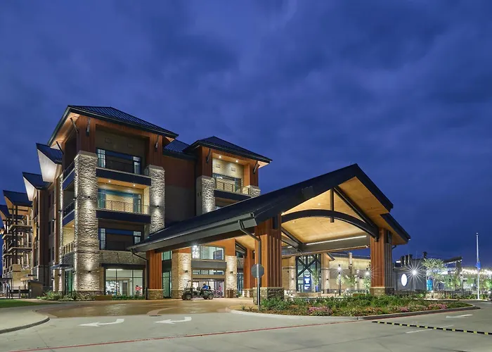 Broken Bow Hotels