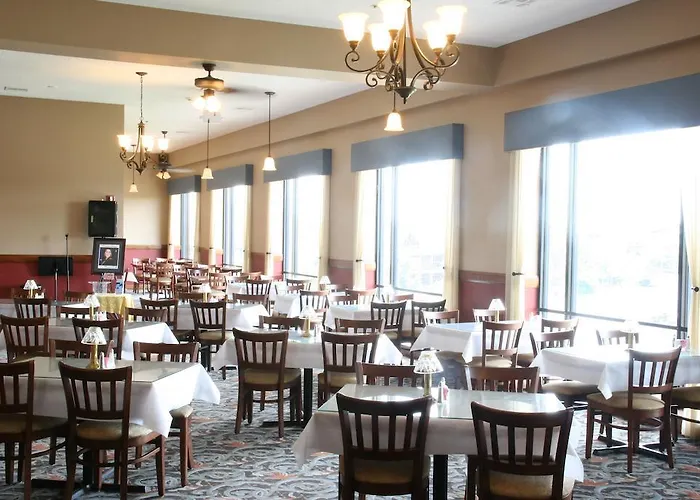 Grand Plaza Hotel, Trademark Collection By Wyndham