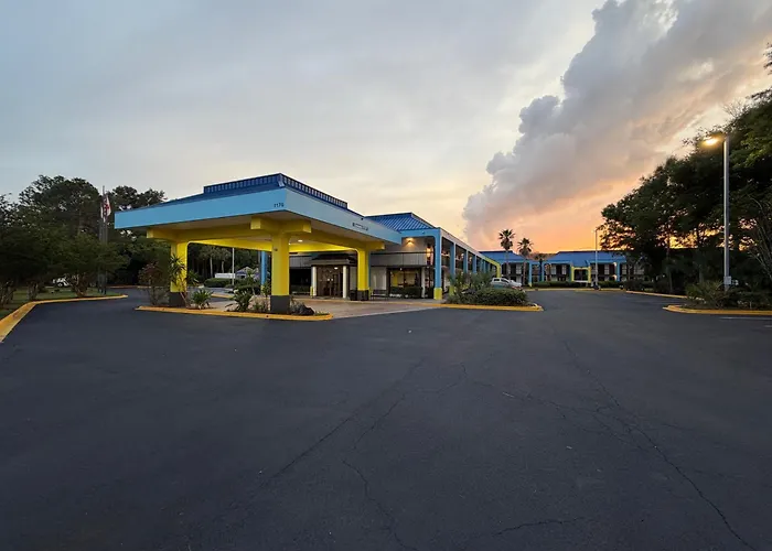 Days Inn By Wyndham Jacksonville Airport
