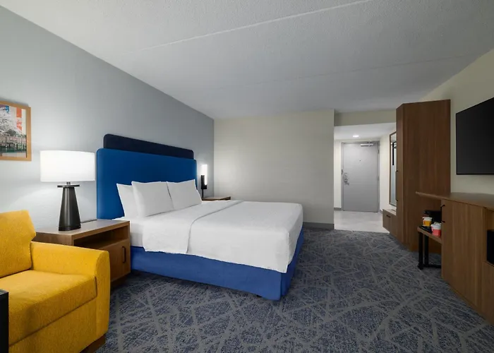 Chantilly Hotels