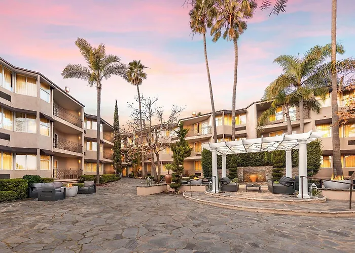 The Belamar Hotel Manhattan Beach, Tapestry By Hilton