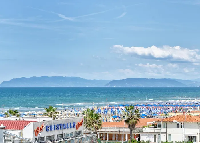 Hotel La Vela Lido di Camaiore