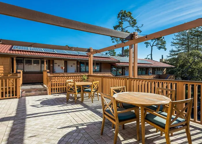 Clarion Collection Carmel Oaks Inn