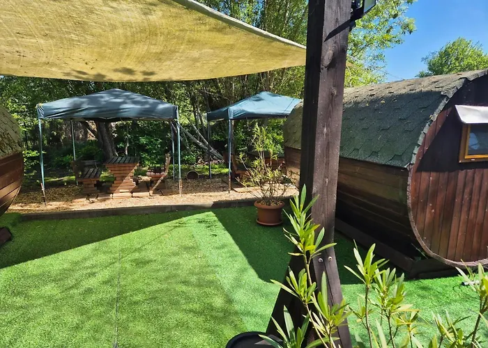 Mini Hotel Übernachten Im Gurkenfass Lübbenau