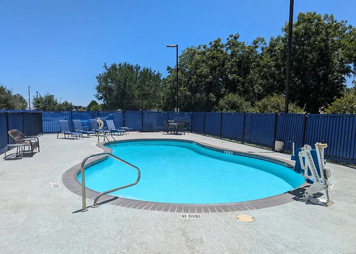 Holiday Inn Express & Suites New Braunfels By Ihg