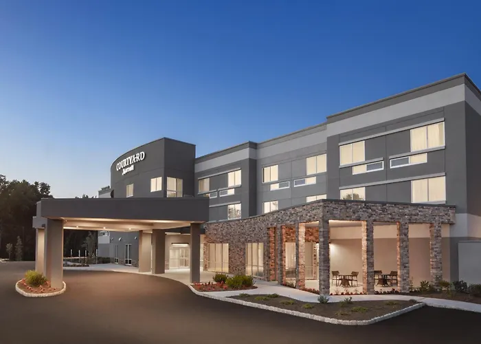 Courtyard By Marriott Wayne Fairfield