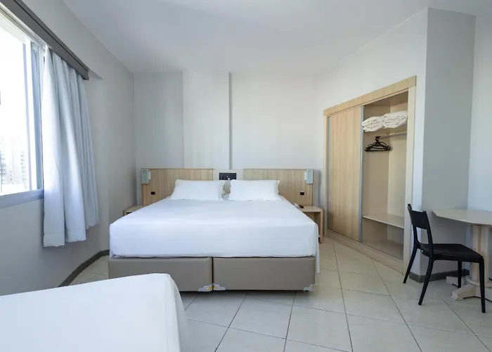 Hotel Ilha Da Madeira Balneário Camboriú