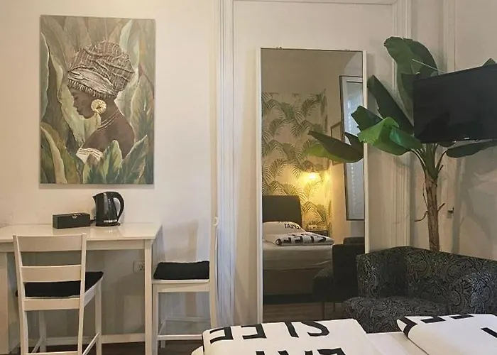Room Lui