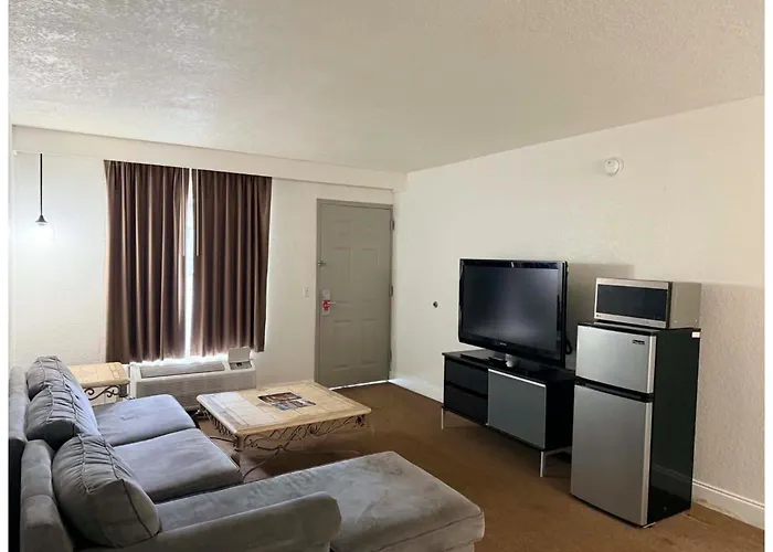 Econo Lodge Airport - Rj Stadium