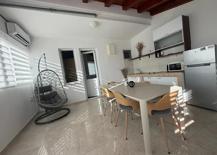 Apartments Iva