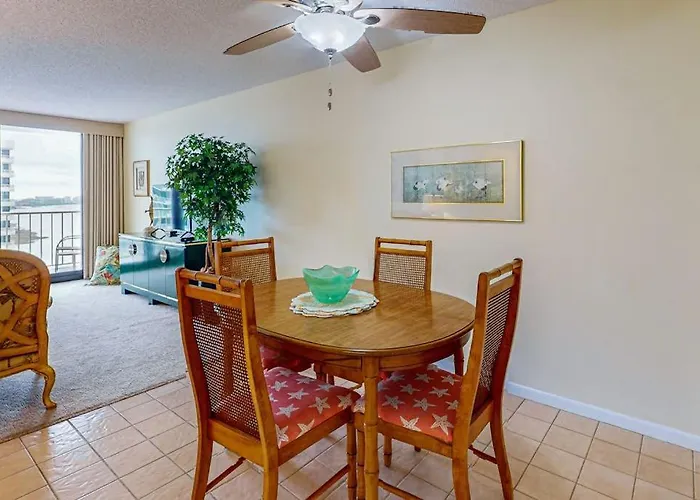 Seaview Court