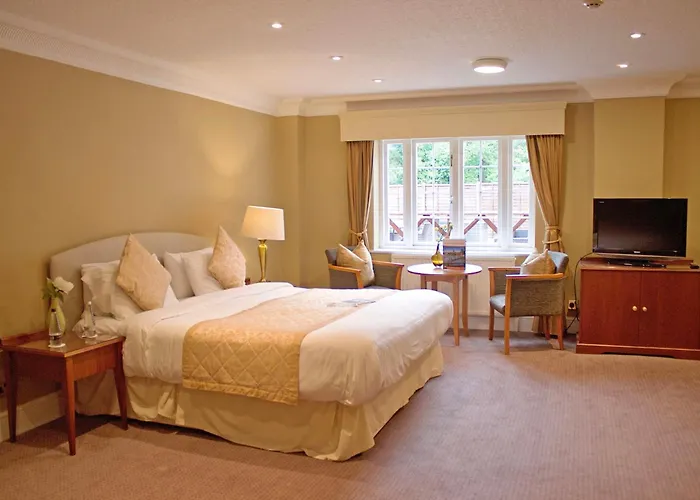 Grovefield House Hotel By Uno -Free Parking Slough