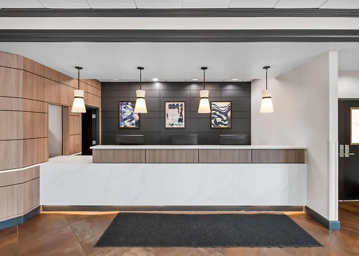 Wyndham Bloomington - Mall Of America