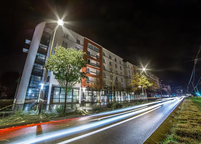 Hotel Courtyard By Marriott Paris La Defense West - Colombes à Bois-Colombes