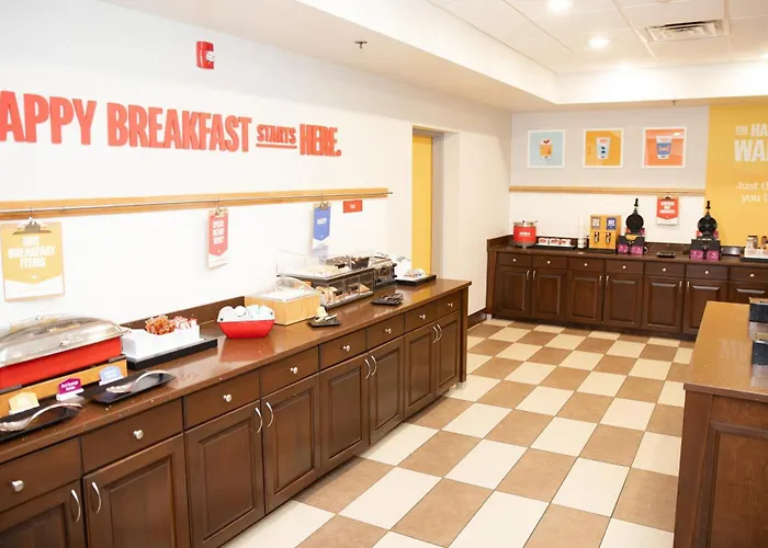 Hampton Inn & Suites Williamsport - Faxon Exit