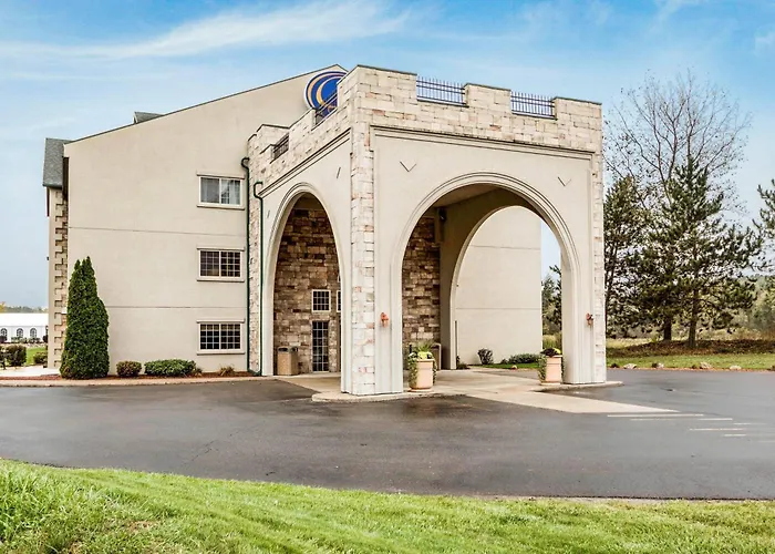 Comfort Suites At Par 4 Resort