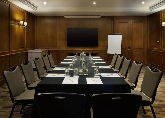 Doubletree By Hilton Southampton Hotel Chilworth 