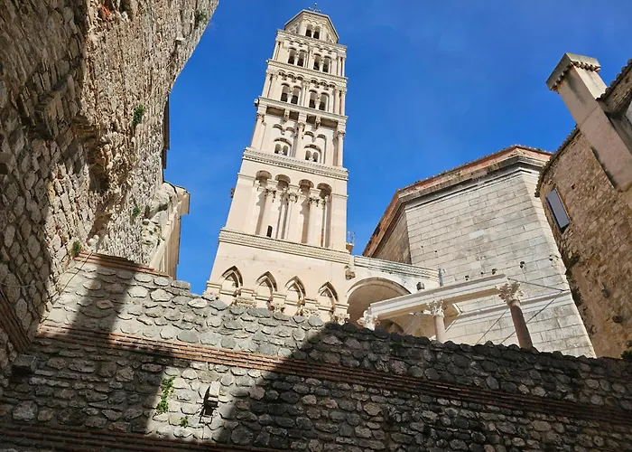 Malena Palace Experience Split