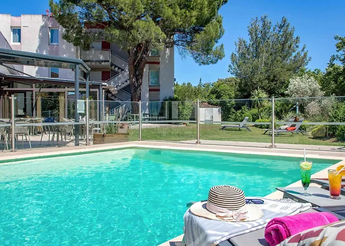 Hotel Ibis Salon De Provence