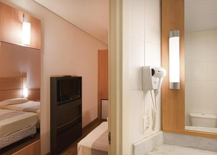 Ibis Canoas Shopping