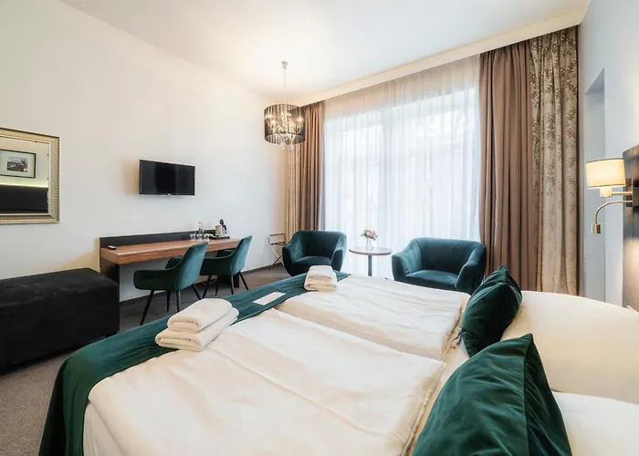 Hotel Noir