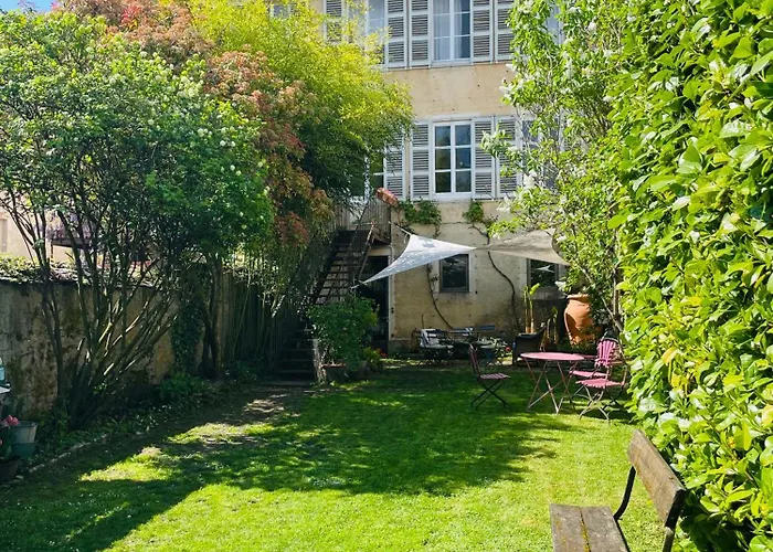 Bed and Breakfast Le Jardin De Gustave à Ornans