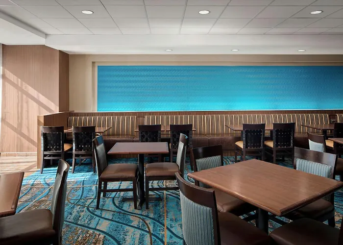 Fairfield Inn & Suites By Marriott Easton