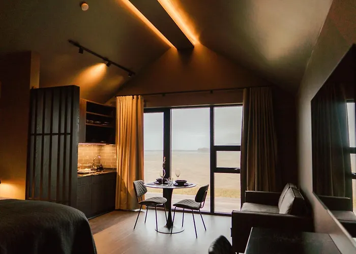 Black Beach Suites