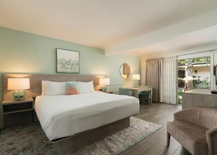 Inn By The Harbor Santa Barbara